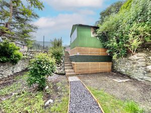 Photo 14- click for photo gallery